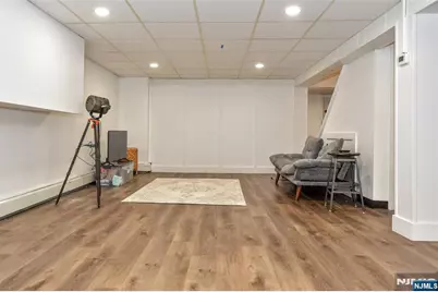 388 Carriage Lane, Wyckoff Township, NJ 07481 - Photo 23