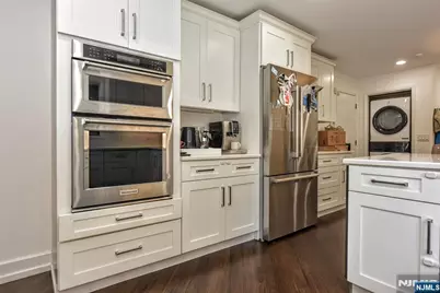 388 Carriage Lane, Wyckoff Township, NJ 07481 - Photo 9
