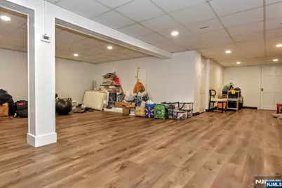 388 Carriage Lane, Wyckoff Township, NJ 07481 - Photo 25