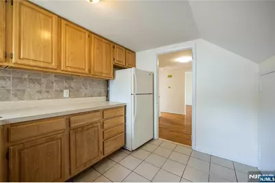 335 10th Street 2nd Fl. #2nd fl., Palisades Park, NJ 07650 - Photo 7