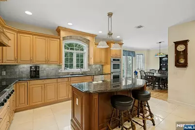 87 Linden Avenue, Emerson, NJ 07630 - Photo 11