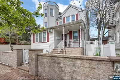 113 Oakwood Avenue, Cliffside Park, NJ 07010 - Photo 1