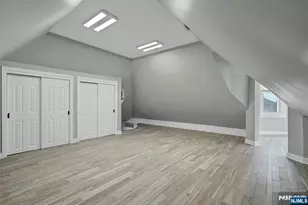 113 Oakwood Ave, Cliffside Park, NJ 07010 - Photo 17
