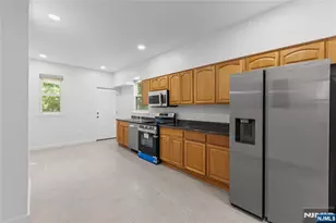 35 16th St, East Orange, NJ 07017 - Photo 15