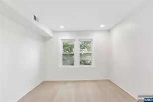 35 16th St, East Orange, NJ 07017 - Photo 33