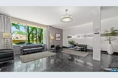 39 E 39th `m1 #`M1, Paterson, NJ 07514 - Photo 3