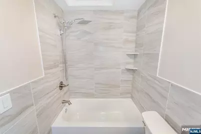 189 Washington Avenue 2nd Floor #2nd Floor, Little Ferry, NJ 07643 - Photo 13