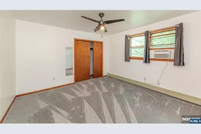343 E Brinkerhoff Avenue 2 #2, Palisades Park, NJ 07650 - Photo 5
