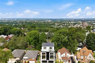 1017 Kingsland Ln, Fort Lee, NJ 07024 - Photo 3