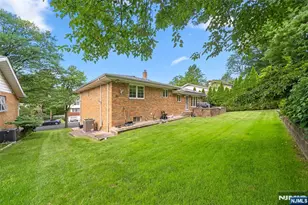 55 Birch St, Englewood Cliffs, NJ 07632 - Photo 29