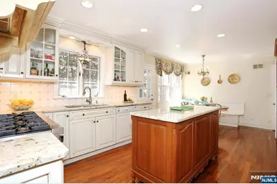 328 Ridgewood Avenue, Ridgewood, NJ 07450 - Photo 13