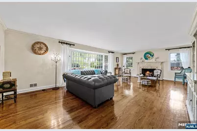 328 Ridgewood Avenue, Ridgewood, NJ 07450 - Photo 5