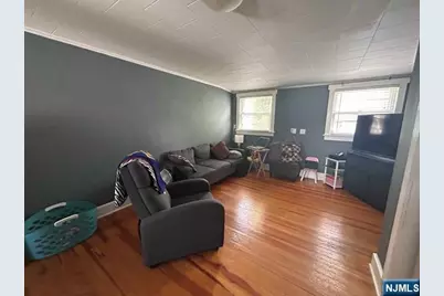 31 Bamford Avenue 1st Floor #1st floor, Hawthorne, NJ 07506 - Photo 9