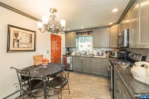 424 Oak St, Ridgefield, NJ 07657 - Photo 13
