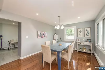 424 Oak Street, Ridgefield, NJ 07657 - Photo 7
