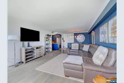 250 Gorge 21B #21B, Cliffside Park, NJ 07010 - Photo 3