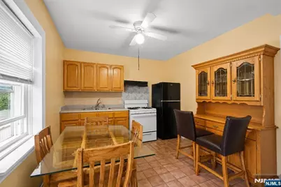 526 E 25th Street, Paterson, NJ 07514 - Photo 3