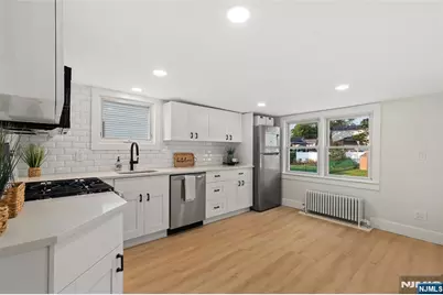 180 Cutter Avenue, Woodbridge Township, NJ 08863 - Photo 11
