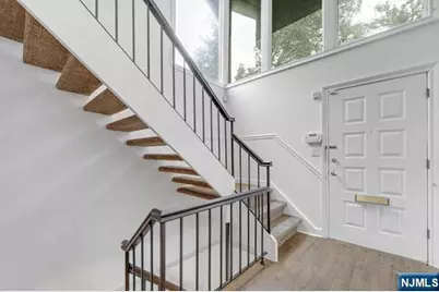 109 E Palisade Avenue 2 #2, Englewood, NJ 07631 - Photo 3