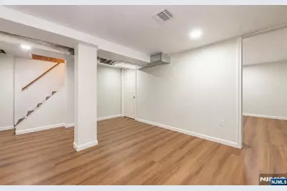 344 Valley Brook Avenue 1 #1, Lyndhurst Township, NJ 07071 - Photo 17
