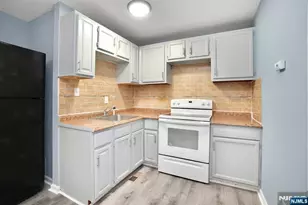 51 Demarest St, Newark, NJ 07112 - Photo 3