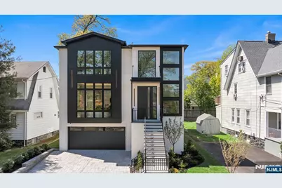 1077 Abbott Boulevard, Fort Lee, NJ 07024 - Photo 1
