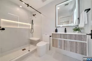 1077 Abbott Blvd, Fort Lee, NJ 07024 - Photo 35