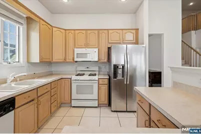 66 Harwood Road, Monroe Township, NJ 08831 - Photo 9