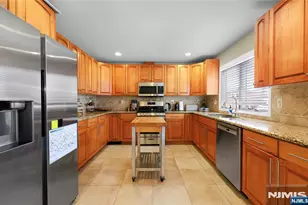105 6th Street A, Fairview, NJ 07022 - Photo 7