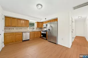 726 Saddle River Rd, Saddle Brook Township, NJ 07663 - Photo 35