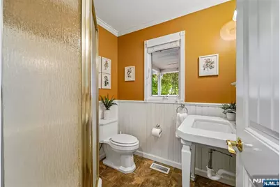 20 Colonial Road, Emerson, NJ 07630 - Photo 11