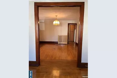 264 Lawton Avenue 1 #1, Cliffside Park, NJ 07010 - Photo 19