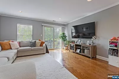 2373 Phillip Court, Mahwah, NJ 07430 - Photo 7
