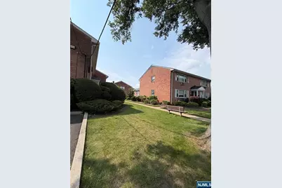 60 Columbia Avenue 25 #25, Dumont, NJ 07628 - Photo 9