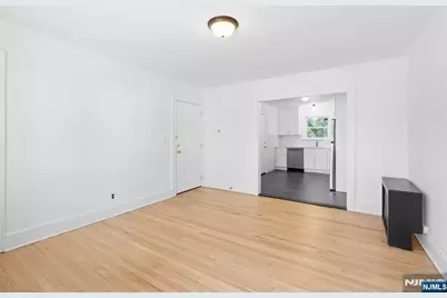 51-53 Pierce Avenue 51-2 #51-2, Midland Park, NJ 07432 - Photo 5