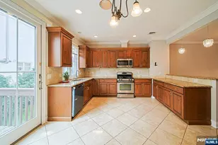 2462 3rd Street 2462, Fort Lee, NJ 07024 - Photo 11