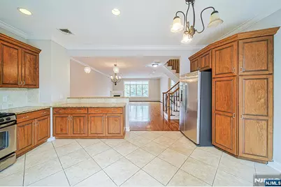 2462 3rd Street 2462 #2462, Fort Lee, NJ 07024 - Photo 13