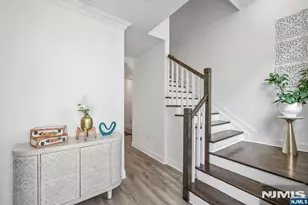 68 Parkside Ln 68, Teaneck Township, NJ 07666 - Photo 23