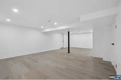 20 Manito Avenue, Oakland, NJ 07436 - Photo 29