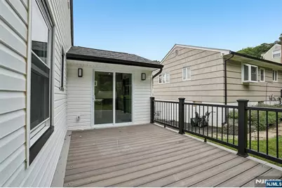 20 Manito Avenue, Oakland, NJ 07436 - Photo 31