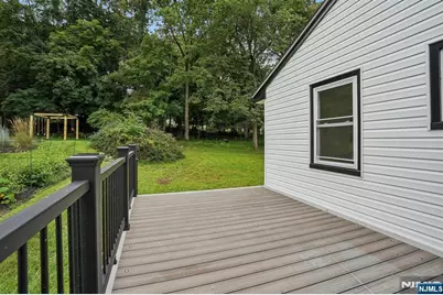 20 Manito Avenue, Oakland, NJ 07436 - Photo 35