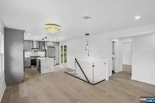 20 Manito Ave, Oakland, NJ 07436 - Photo 9