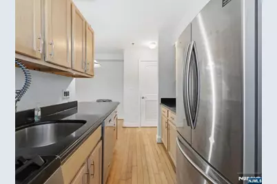 70 Munn Avenue 413 #413, East Orange, NJ 07018 - Photo 7