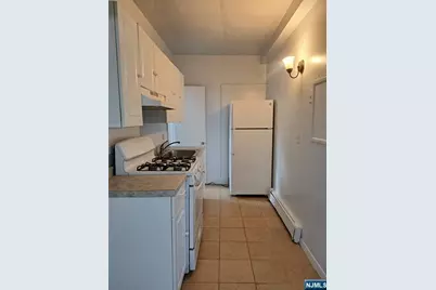 114-116 Myers 1 #1, Hackensack, NJ 07601 - Photo 3