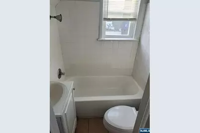 114-116 Myers 1 #1, Hackensack, NJ 07601 - Photo 5