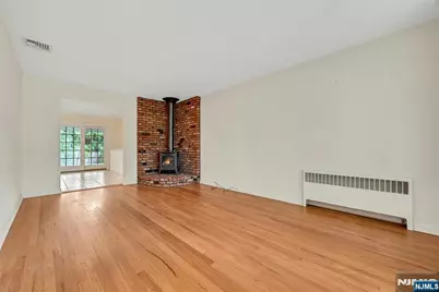 12 Leoson Parkway, Old Tappan, NJ 07675 - Photo 5