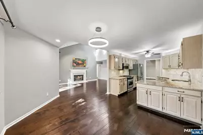 2 Parkside Terrace 2A #2A, Woodland Park, NJ 07424 - Photo 15