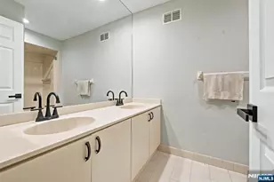 2 Parkside Terrace 2A, Woodland Park, NJ 07424 - Photo 23