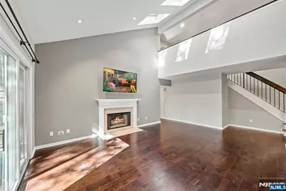 2 Parkside Terrace 2A #2A, Woodland Park, NJ 07424 - Photo 3