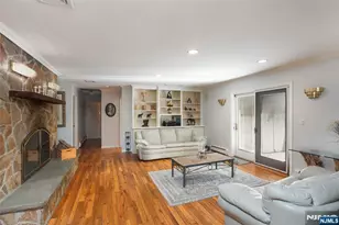 20 Parker Pl, Saddle River, NJ 07458 - Photo 9